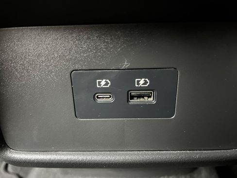 Used 2023 Nissan Rogue SV AWD/4WD image 11
