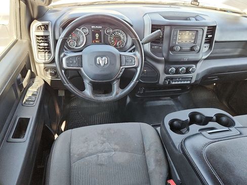 Used 2024 RAM 5500 Tradesman w/ Chrome Appearance Group AWD/4WD image 16