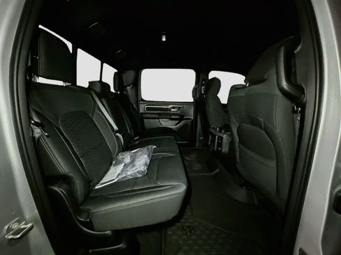 New 2026 RAM 1500 4x4 Crew Cab image 31
