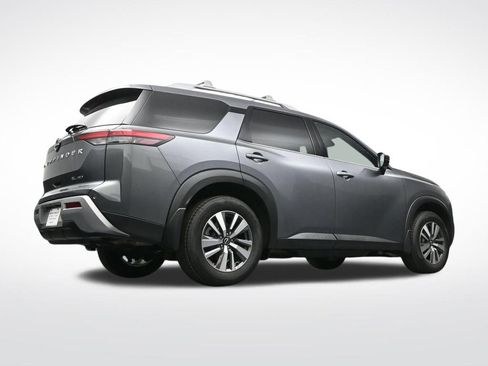 Used 2024 Nissan Pathfinder SL AWD/4WD image 28