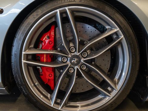 Used 2017 Ferrari 488 Spider image 17