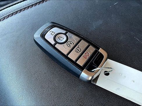 Used 2020 Ford Expedition Platinum image 13