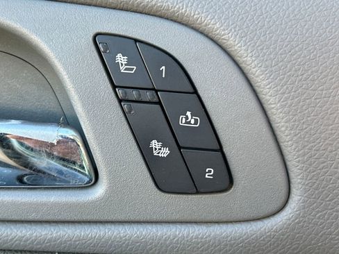 Used 2011 GMC Sierra 3500 SLT image 18