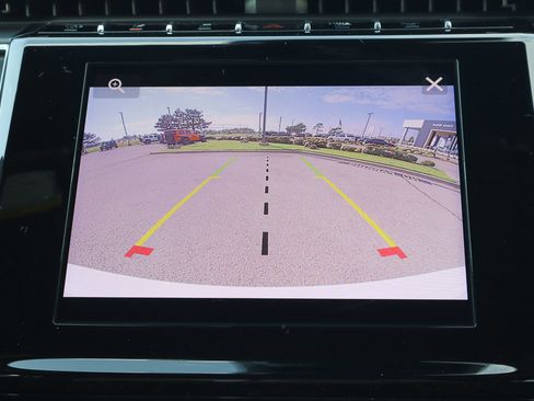 New 2025 Jeep Grand Cherokee Laredo X w/ Luxury Tech Group I image 24