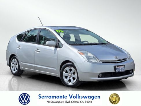 Used 2005 Toyota Prius FWD image 1