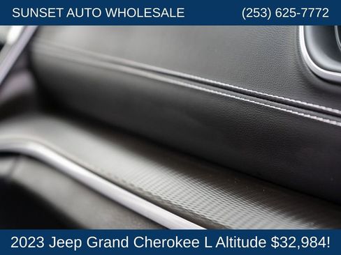 Used 2023 Jeep Grand Cherokee L Altitude image 73