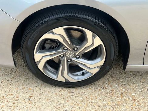 Used 2020 Honda Accord EX-L image 30