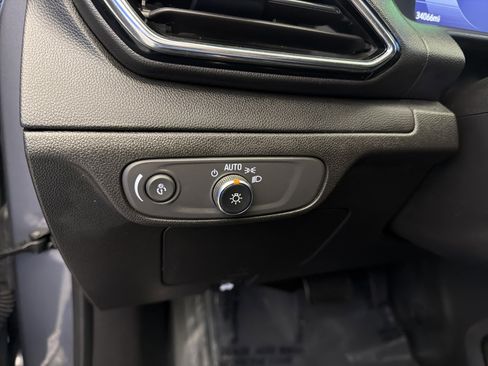 Used 2023 Chevrolet Bolt EUV LT w/ Driver Confidence Package image 14