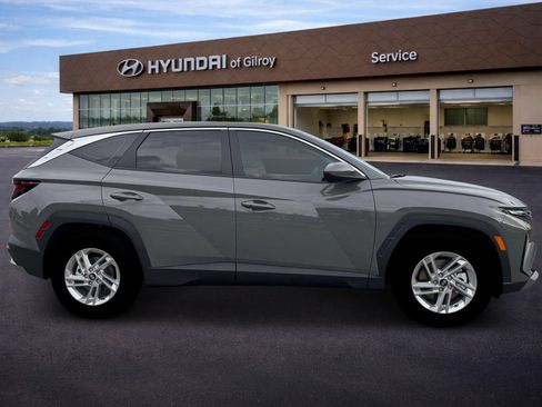 New 2026 Hyundai Tucson SE FWD image 9