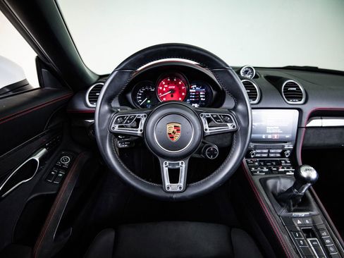 Certified 2024 Porsche 718 Boxster GTS image 25