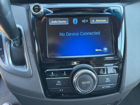 Used 2016 Honda Odyssey SE image 19