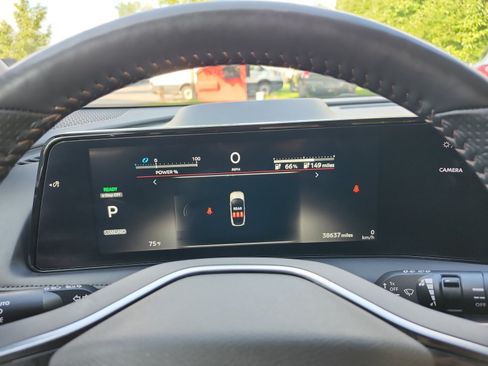 Used 2023 Nissan Ariya FWD image 17