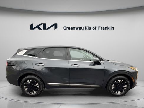 New 2026 Kia Sportage LX FWD image 8