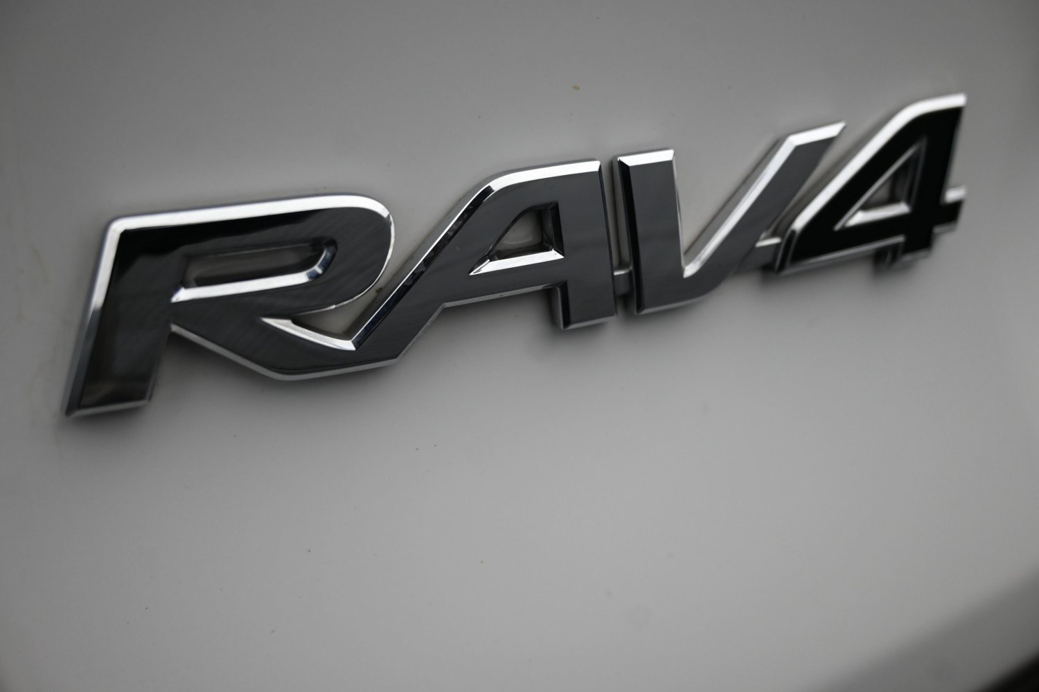 Used 2025 Toyota RAV4 XLE AWD/4WD image 28