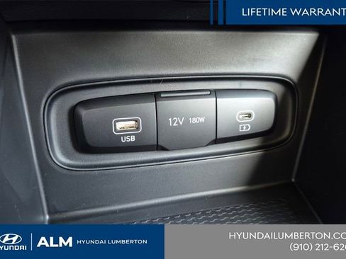 New 2026 Hyundai Venue SE FWD image 27