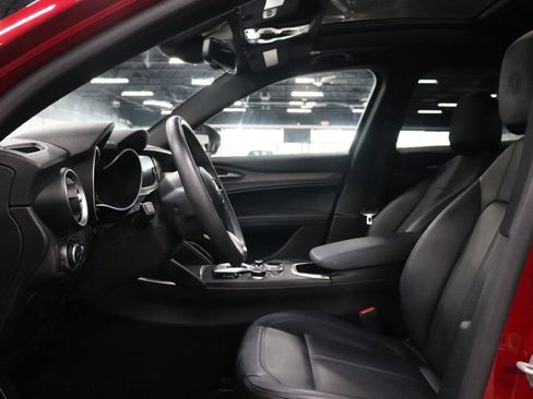 Used 2022 Alfa Romeo Stelvio Ti w/ Active Assist Plus Package image 11