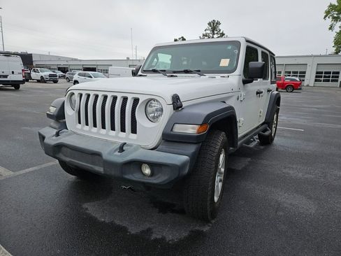 Used 2020 Jeep Wrangler Unlimited Sport S AWD/4WD image 2