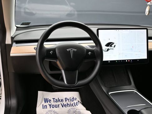 Used 2022 Tesla Model 3 Long Range AWD/4WD image 32