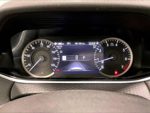 Used 2023 Land Rover Range Rover Evoque S AWD/4WD image 13