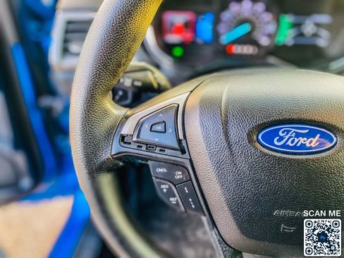 Used 2020 Ford Fusion SE image 22