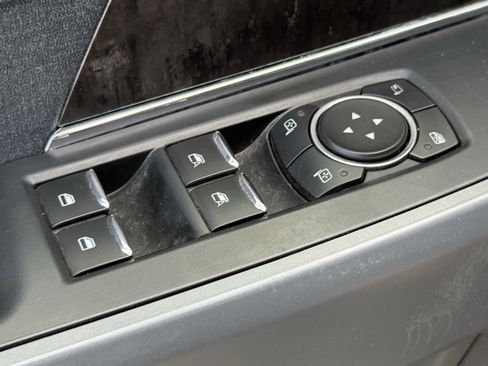 Used 2022 Ford F150 Lariat image 26