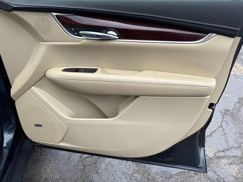 Used 2019 Cadillac XT5 Luxury AWD/4WD image 28