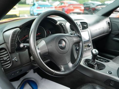 Used 2006 Chevrolet Corvette Convertible RWD image 5