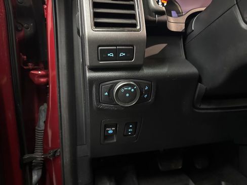 Used 2020 Ford F150 Raptor w/ Equipment Group 802A Luxury AWD/4WD image 32