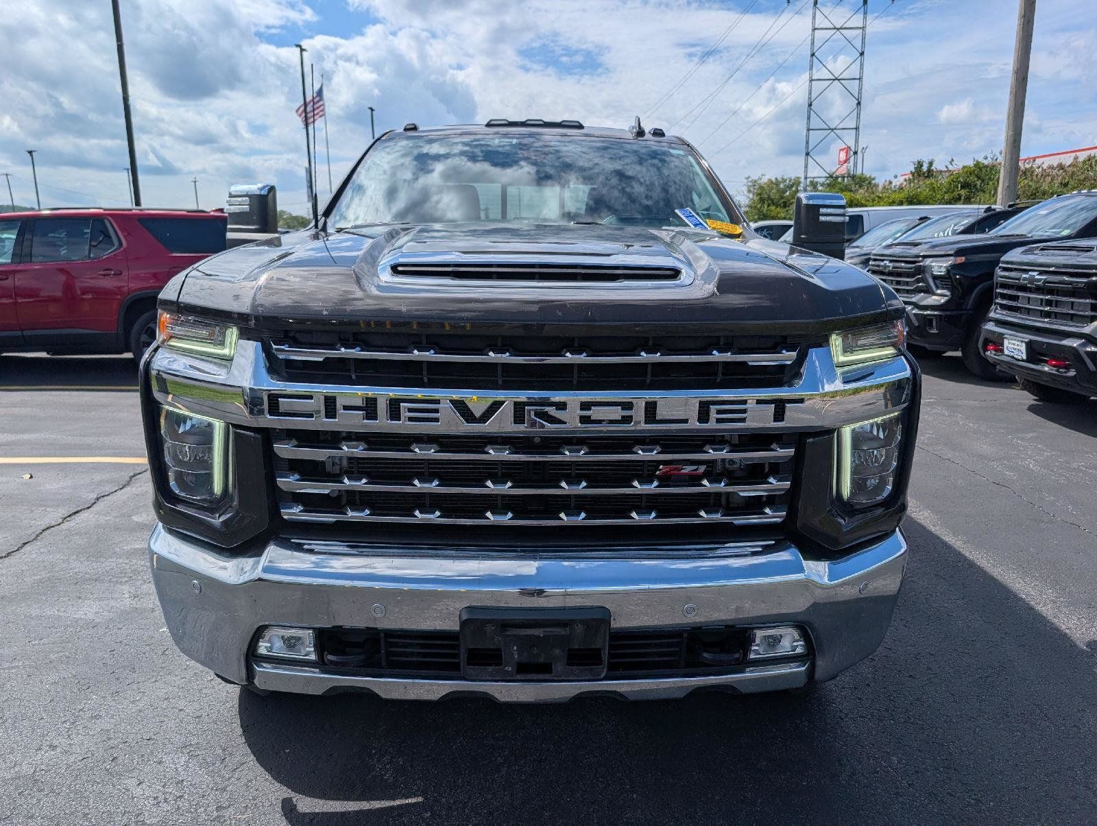 Used 2021 Chevrolet Silverado 2500 LTZ w/ LTZ Plus Package AWD/4WD image 2