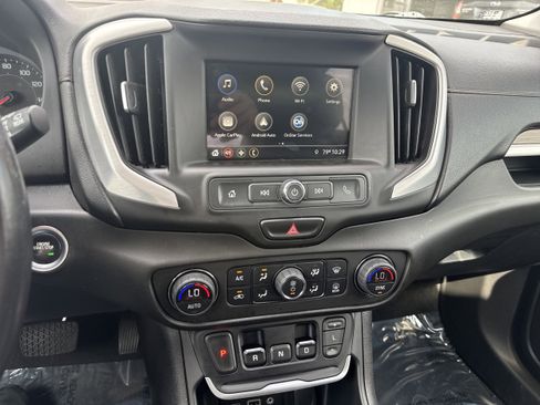 Used 2019 GMC Terrain SLE w/ Driver Convenience Package image 17