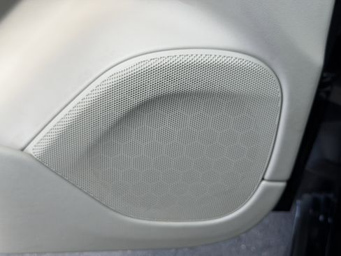 Used 2017 Volvo XC90 T6 Momentum w/ Vision Package image 20