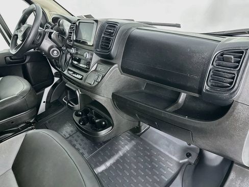 Used 2024 RAM ProMaster 2500 w/ Convenience Group FWD image 29