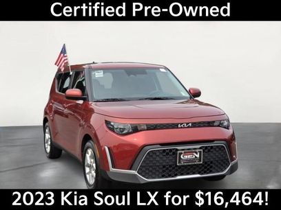 Used 2023 Kia Soul LX w/ LX Technology Package