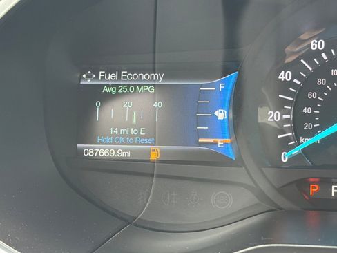 Used 2017 Ford Edge Titanium w/ Equipment Group 301A AWD/4WD image 27
