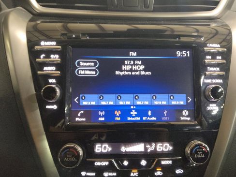 Used 2023 Nissan Murano SV FWD image 25
