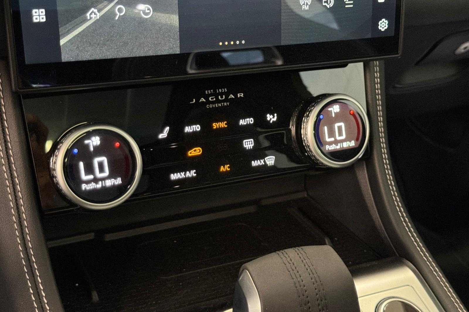 New 2026 Jaguar F-PACE R-Dynamic S AWD/4WD image 17