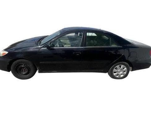 Used 2004 Toyota Camry FWD image 2