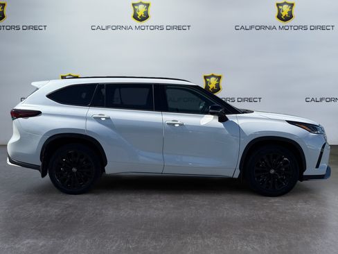 Used 2024 Toyota Highlander XSE AWD/4WD image 6