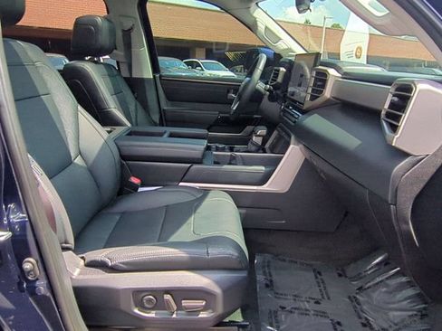 Used 2024 Toyota Tundra Limited AWD/4WD image 28