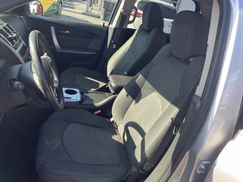 Used 2010 GMC Acadia SL FWD image 25