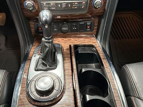 Used 2018 Nissan Armada SL w/ Moonroof Package AWD/4WD image 15