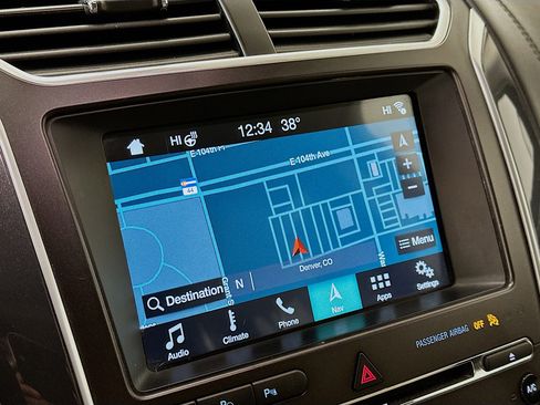 Used 2018 Ford Explorer Platinum image 22