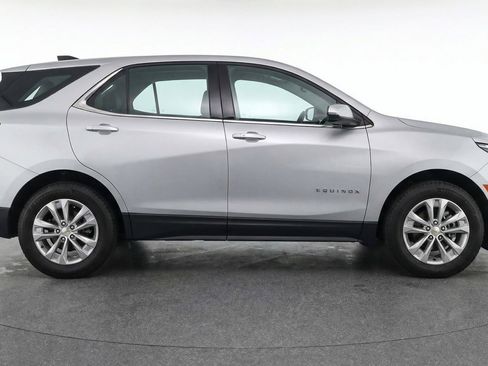 Used 2025 Chevrolet Equinox LT FWD image 8