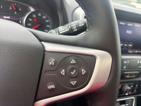 Used 2024 GMC Terrain SLT AWD/4WD image 28