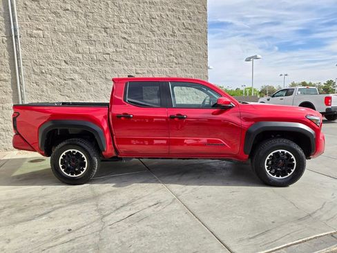 Used 2024 Toyota Tacoma TRD Off-Road AWD/4WD image 6