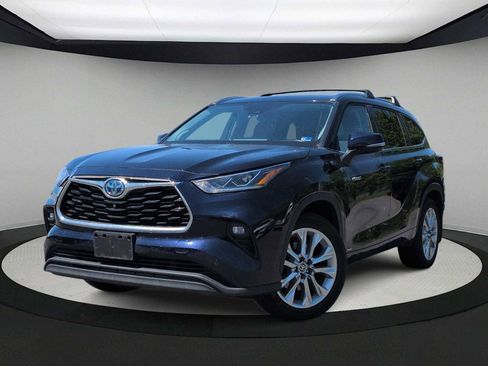 Used 2021 Toyota Highlander Limited AWD/4WD image 1