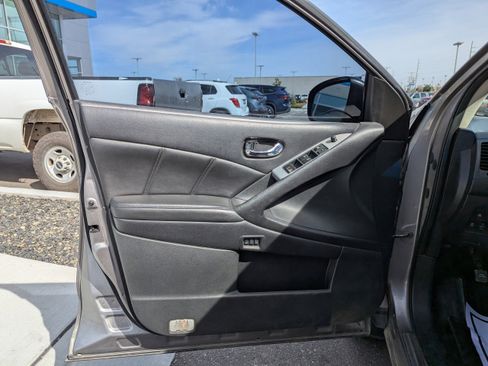 Used 2012 Nissan Murano SL w/ Navigation Pkg image 10