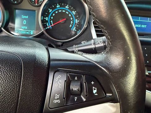 Used 2012 Chevrolet Cruze LT image 17