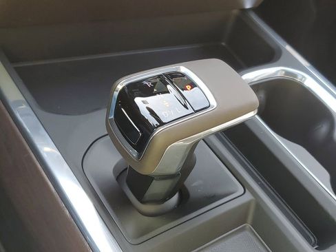 New 2026 GMC Sierra 1500 SLT image 26