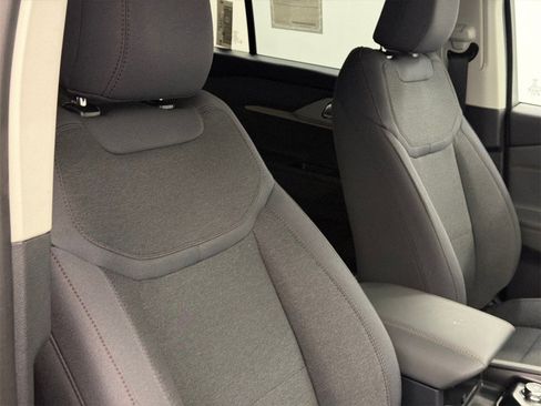 New 2026 Ford Explorer Active image 10